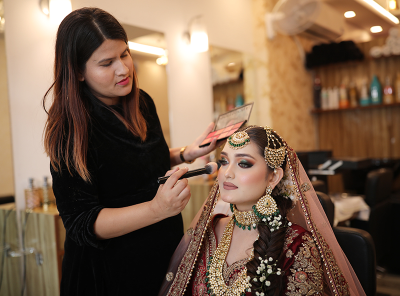 Top 5 Best Makeup Artists in Dehradun – The artists who know the art really well!